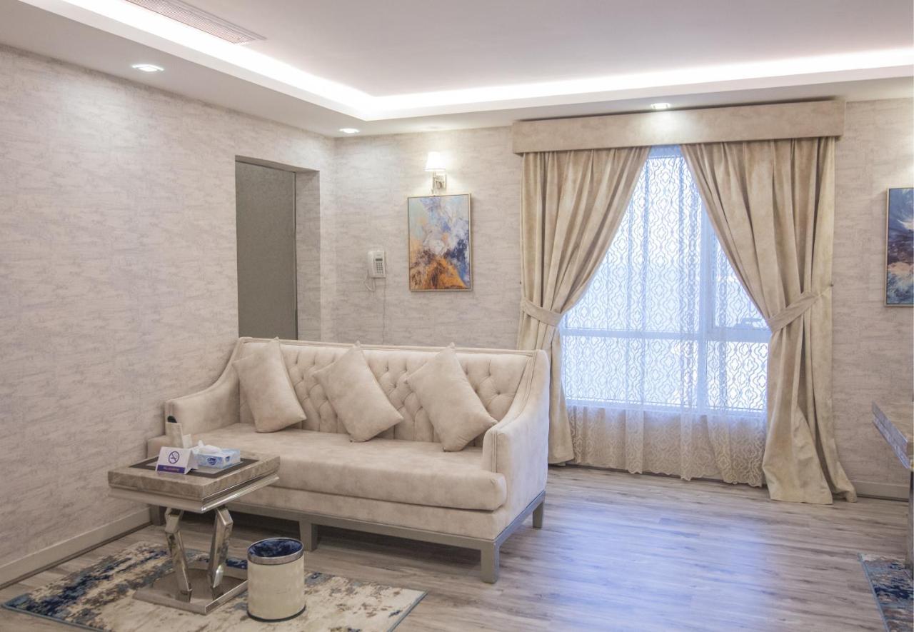 Veliton Hotel อัลโคห์บาร์ ภายนอก รูปภาพ